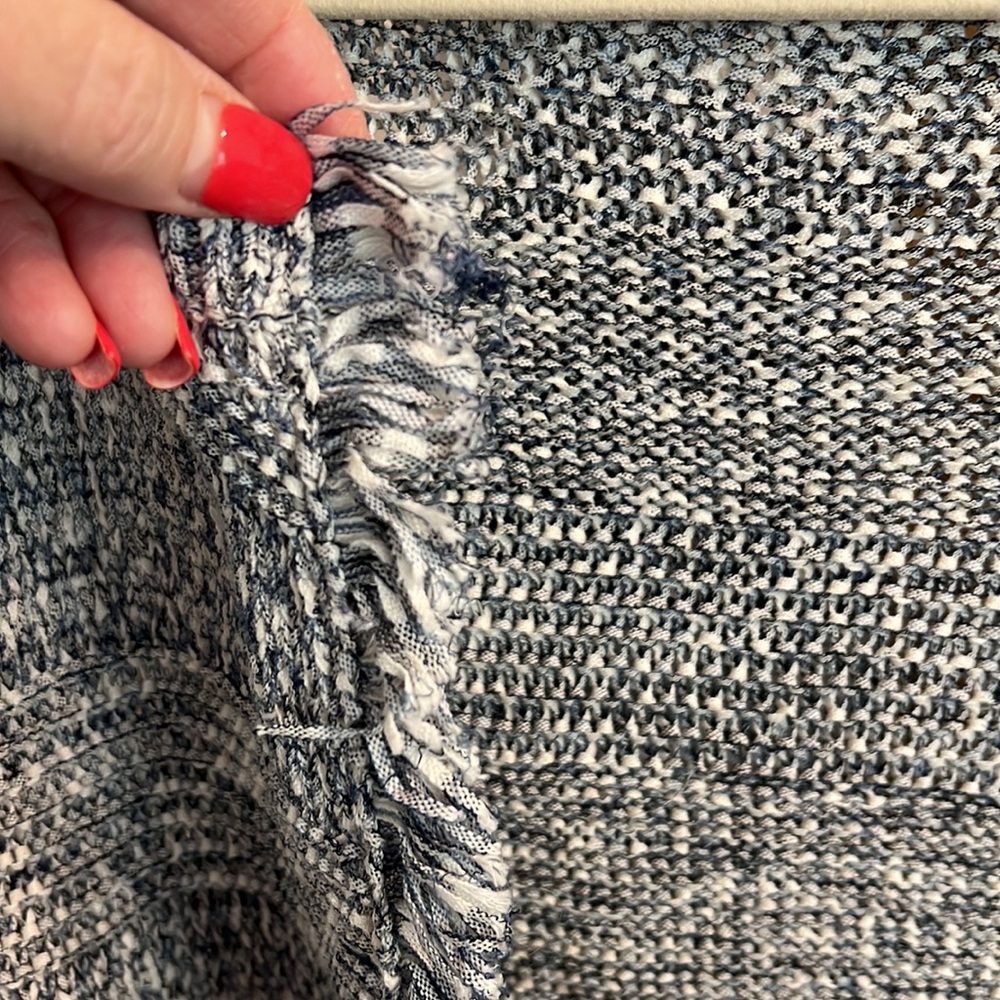 Loft, navy and ivory jacket. Size medium. - Picture 3 of 6